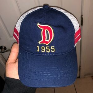 DISNEY TRUCKER HAT